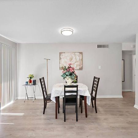Cozy, Dedicated Workspace, Fast Wi-Fi Apartment Houston Bagian luar foto